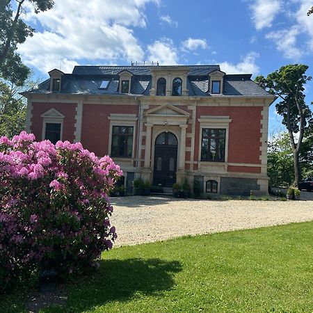 * Stadtvilla Plauen * * Aussergewoehnlich * 2 Zimmerwohnung * Zentrumsnah Exterior foto